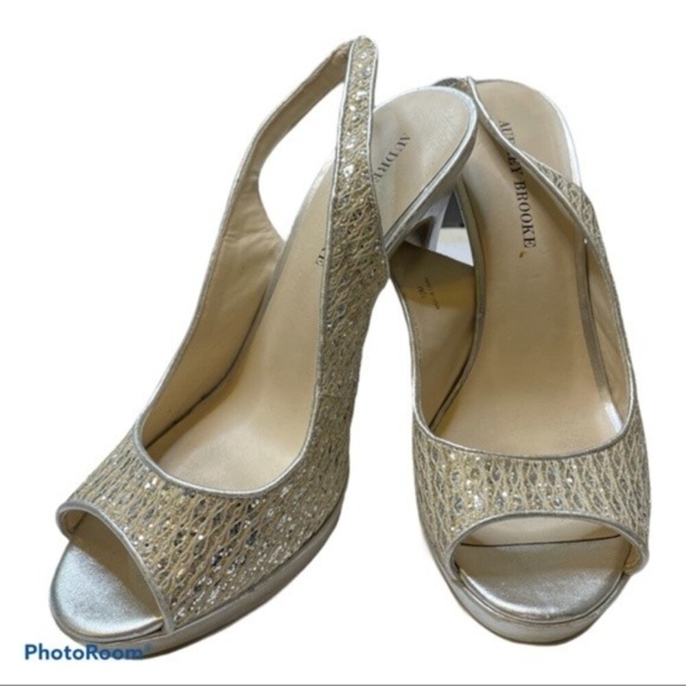 Audrey Brooke Gold Silver Peep Toe Heels Size 10